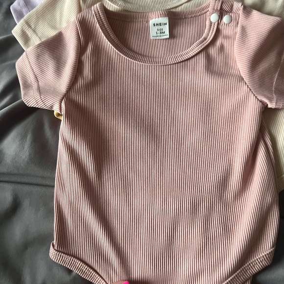 Shein Baby Ribbed T-Shirts Set - Picture 3 of 5